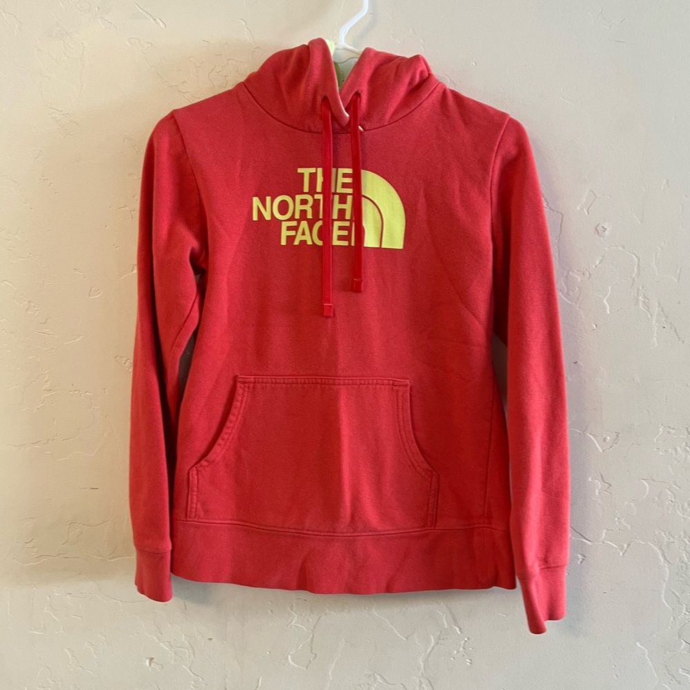 The North Face Coral & Yellow Graphic Pullover Hoodie Extra Small